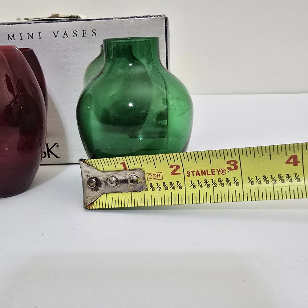 boxed DANSK‎ Mini Holiday Vases Set Glass Red Green Christmas Holiday Home Decor